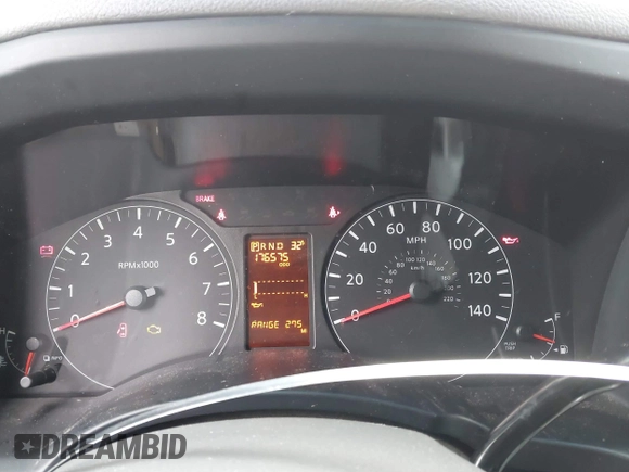 2018 Nissan NV Cargo S z VIN 1N6BF0KM1JN819141, wystawiony jako IAAI lot #41536219 z przebiegiem 176 575 mil mil oraz . Historia ofert i sprzedaży dostępna na DreamBid. Obrazek 7.