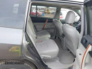 2010 Toyota Highlander Limited with VIN 5TDDK3EH8AS014092, listed as a IAAI auction lot 41498965 with 228,770 mi miles and . Bid and sale history available at DreamBid. Image 8.