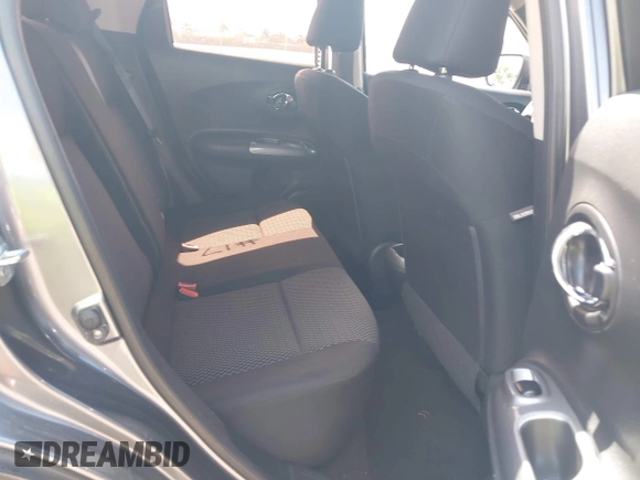 2015 Nissan Juke SV with VIN JN8AF5MV8FT553710, listed as a IAAI auction lot 41522207 with 114,824 mi miles. Bid and sale history available at carsss.com. Image 8.