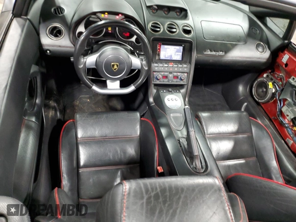 2007 Lamborghini Gallardo z VIN ZHWGU22T67LA04238, wystawiony jako Copart lot #82246994 z przebiegiem 35 956 mil mil oraz Szkody całkowita. Historia ofert i sprzedaży dostępna na DreamBid. Obrazek 8.