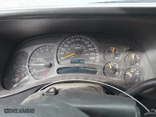 2004 Chevrolet Silverado 2500 LS with VIN 1GCGK29U84E311873, listed as a IAAI auction lot 42096136 with 268,581 mi miles. Bid and sale history available at carsss.com. Image 15.