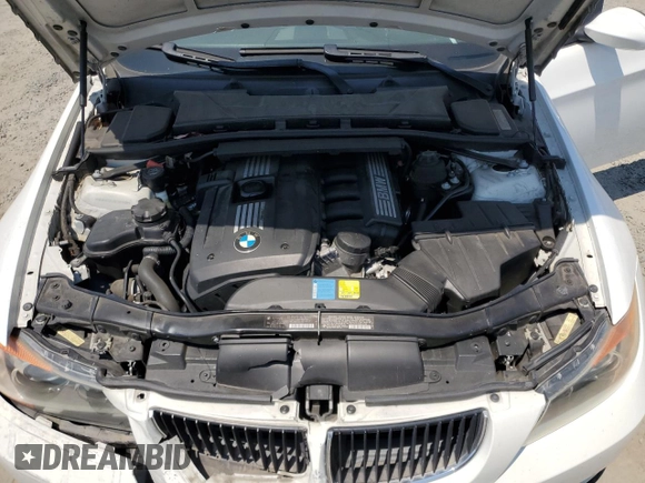 2008 BMW 3 Series 328i with VIN WBAVC53528FZ89278, listed as a Copart auction lot 64245555 with 158,265 mi miles and Salvage title. Bid and sale history available at DreamBid. Image 11.