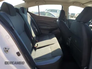 2024 Nissan Versa SV z VIN 3N1CN8EV6RL877256, wystawiony jako Copart lot #55314635 z przebiegiem 4 750 mil mil oraz Szkoda całkowita • Salvage title. Historia ofert i sprzedaży dostępna na DreamBid. Obrazek 10.