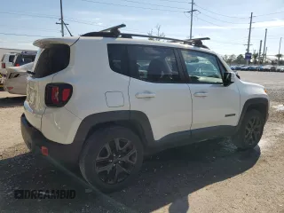2017 Jeep Renegade Latitude with VIN ZACCJBBB8HPF40903, listed as a Copart auction lot 49490635 with 68,716 mi miles and Salvage Title. Bid and sale history available at carsss.com. Image 3.