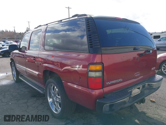 2006 GMC Yukon XL SLT with VIN 1GKFK16Z16J174957, listed as a IAAI auction lot 41668757 with 203,849 mi miles. Bid and sale history available at carsss.com. Image 3.