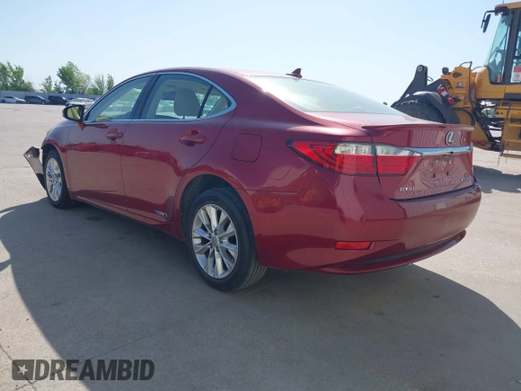 2013 Lexus ES 300h with VIN JTHBW1GG4D2001466, listed as a IAAI auction lot 41812800 with 110,662 mi miles and . Bid and sale history available at DreamBid. Image 3.