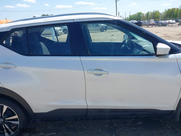 2019 Nissan Kicks S with VIN 3N1CP5CU2KL497873, listed as a IAAI auction lot 41859997 with 67,793 mi miles. Bid and sale history available at carsss.com. Image 14.