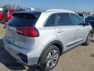2020 Kia Niro EX Premium with VIN KNDCE3LG1L5071000, listed as a IAAI auction lot 42164125 with 30,831 mi miles and . Bid and sale history available at DreamBid. Image 4.