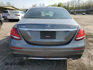 2019 Mercedes-Benz E 300 с VIN WDDZF4KB1KA656934, выставлен на аукционе Copart как лот 54543455 с пробегом Не указан миль и Списание • Salvage title. История ставок и продаж доступна на DreamBid. Изображение 6.