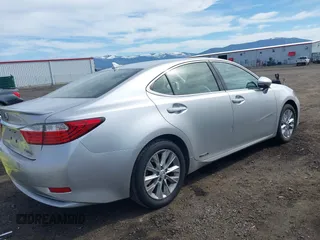 2013 Lexus ES 300h with VIN JTHBW1GG5D2012539, listed as a IAAI auction lot 41893892 with 47,999 mi miles and . Bid and sale history available at DreamBid. Image 4.