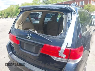 2008 Honda Odyssey EX-L with VIN 5FNRL38798B110317, listed as a IAAI auction lot 42216800 with 268,079 mi miles and . Bid and sale history available at carsss.com. Image 6.