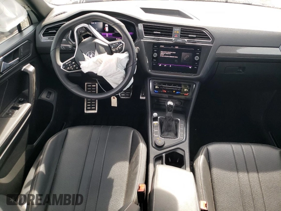2022 Volkswagen Tiguan SE R-Line Black with VIN 3VV8B7AX1NM103449, listed as a Copart auction lot 47596495 with 29,628 mi miles and Salvage Title. Bid and sale history available at DreamBid. Image 8.