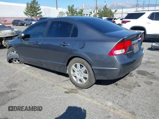 2009 Honda Civic LX z VIN 19XFA16539E021784, wystawiony jako IAAI lot #41674944 z przebiegiem 52 474 mil mil oraz . Historia ofert i sprzedaży dostępna na DreamBid. Obrazek 3.