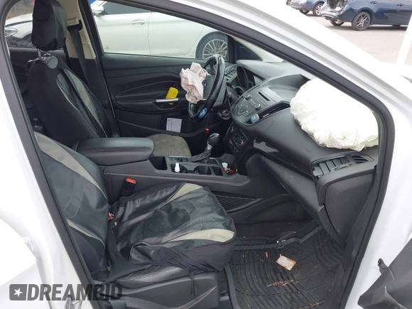 2018 Ford Escape SE with VIN 1FMCU0GD9JUA04709, listed as a IAAI auction lot 41831359 with 62,638 mi miles. Bid and sale history available at carsss.com. Image 5.