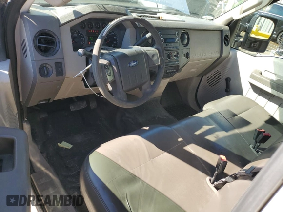 2010 Ford F-250 with VIN 1FTNF2A53AEB12824, listed as a Copart auction lot 81933704 with 210,425 mi miles and Salvage title. Bid and sale history available at DreamBid. Image 8.