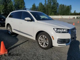 2018 Audi Q7 Premium Plus with VIN WA1LAAF70JD015073, listed as a Copart auction lot 63187185 with 86,353 mi miles and Salvage title. Bid and sale history available at DreamBid. Image 4.