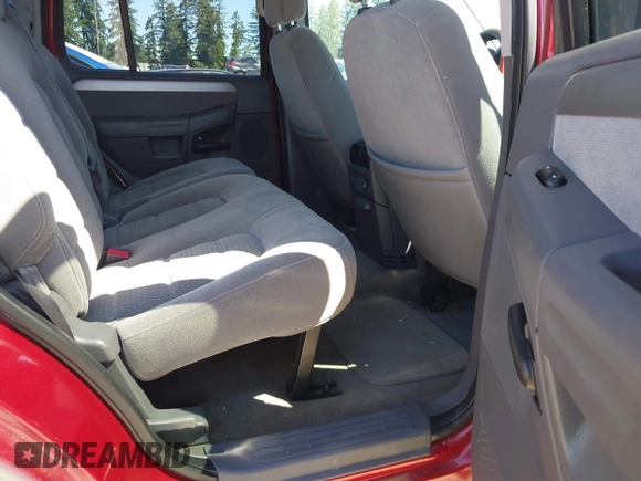 2004 Ford Explorer XLT z VIN 1FMDU73K34ZA84484, wystawiony jako IAAI lot #42677049 z przebiegiem 169 036 mil mil oraz . Historia ofert i sprzedaży dostępna na DreamBid. Obrazek 8.