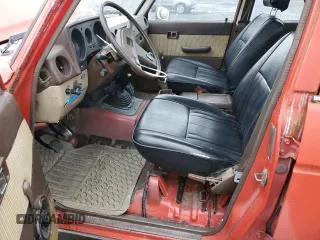 1984 Toyota Land Cruiser z VIN JT3FJ60G7E1114123, wystawiony jako Copart lot #82696534 z przebiegiem 217 999 mil mil oraz Czysty tytuł • Clean title. Historia ofert i sprzedaży dostępna na DreamBid. Obrazek 7.