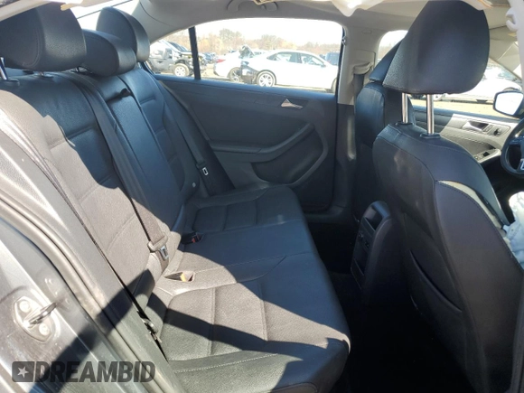 2012 Volkswagen Jetta SE z VIN 3VWDP7AJ3CM342196, wystawiony jako Copart lot #51367225 z przebiegiem 183 422 mil mil oraz Szkoda całkowita • Salvage title. Historia ofert i sprzedaży dostępna na DreamBid. Obrazek 10.