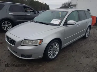 2009 Volvo V50 2.4L with VIN YV1MW382592450021, listed as a IAAI auction lot 41548748 with 155,631 mi miles. Bid and sale history available at carsss.com. Image 2.