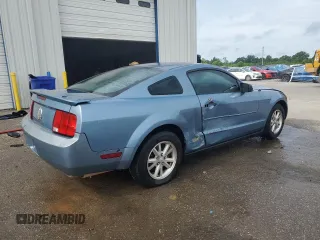 2007 Ford Mustang Deluxe with VIN 1ZVFT80N475294220, listed as a Copart auction lot 57589535 with 233,160 mi miles and Salvage title. Bid and sale history available at DreamBid. Image 3.