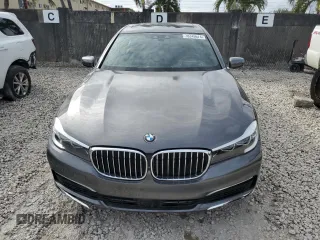 2017 BMW 7 Series 740e xDrive iPerformance with VIN WBA7J2C38HG497702, listed as a Copart auction lot 78249674 with 32,068 mi miles and Clean Title. Bid and sale history available at carsss.com. Image 5.