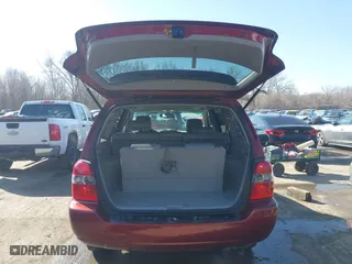 2006 Toyota Highlander w/3rd Row with VIN JTEEP21A160147842, listed as a IAAI auction lot 41692331 with 234,388 mi miles. Bid and sale history available at carsss.com. Image 18.