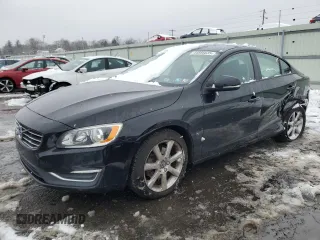 2016 Volvo S60 T5 Drive-E z VIN YV126MFJ8G2393446, wystawiony jako Copart lot #44886635 z przebiegiem 107 769 mil mil oraz Szkoda całkowita • Salvage title. Historia ofert i sprzedaży dostępna na DreamBid. Obrazek 1.