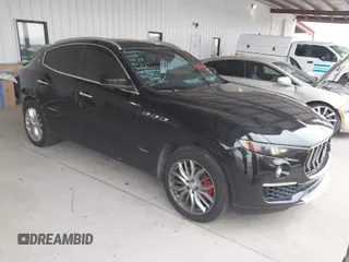 2019 Maserati Levante GranLusso z VIN ZN661XUL4KX321570, wystawiony jako IAAI lot #41603682 z przebiegiem 120 085 mil mil oraz . Historia ofert i sprzedaży dostępna na DreamBid. Obrazek 1.