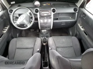 2005 Scion xB z VIN JTLKT324154025074, wystawiony jako Copart lot #56737945 z przebiegiem 222 857 mil mil oraz Szkody całkowita. Historia ofert i sprzedaży dostępna na DreamBid. Obrazek 8.