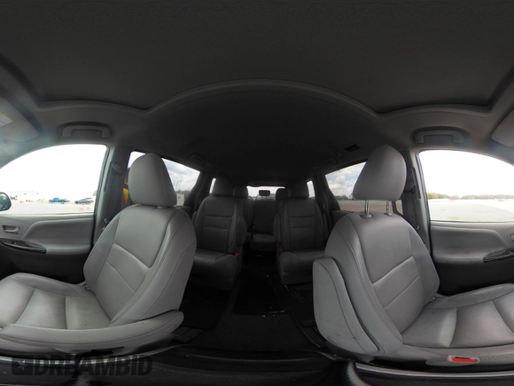 2018 Toyota Sienna XLE с VIN 5TDDZ3DC1JS200008, выставлен на аукционе IAAI как лот 42112804 с пробегом Не указан миль и . История ставок и продаж доступна на DreamBid. Изображение 20.