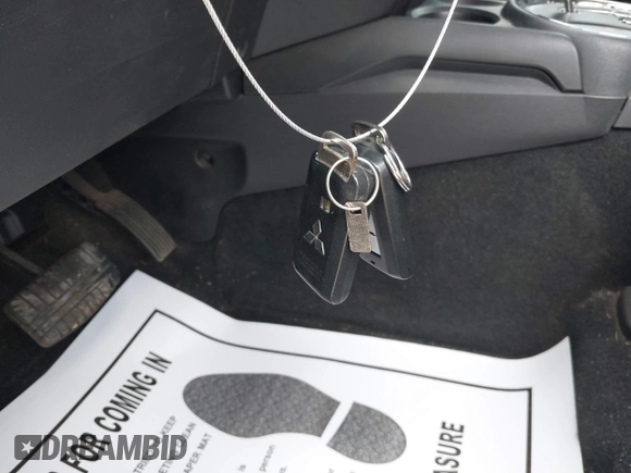 2015 Mitsubishi Outlander SE with VIN 4A4AR4AUXFE016830, listed as a IAAI auction lot 42185164 with 138,573 mi miles and . Bid and sale history available at DreamBid. Image 11.
