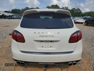 2012 Porsche Cayenne Turbo z VIN WP1AC2A2XCLA81906, wystawiony jako Copart lot #57356955 z przebiegiem 118 855 mil mil oraz Szkoda całkowita • Salvage title. Historia ofert i sprzedaży dostępna na DreamBid. Obrazek 6.