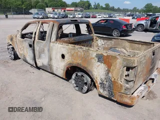 2004 Ford F-150 XLT с VIN 1FTPX145X4NA77392, выставлен на аукционе IAAI как лот 42072211 с пробегом Не указан миль и . История ставок и продаж доступна на DreamBid. Изображение 3.