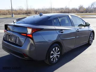 2022 Toyota Prius LE with VIN JTDL9MFU7N3037119, listed as a Copart auction lot 44182575 with 51,417 mi miles and Salvage Title. Bid and sale history available at carsss.com. Image 3.