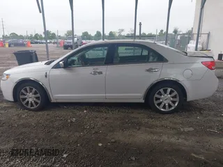 2012 Lincoln MKZ with VIN 3LNHL2GC1CR818892, listed as a IAAI auction lot 42518005 with 91,078 mi miles and . Bid and sale history available at DreamBid. Image 14.