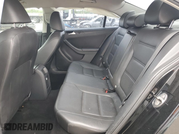 2014 Volkswagen Jetta SE with VIN 3VWD17AJ2EM381057, listed as a Copart auction lot 54267475 with 187,770 mi miles and Salvage title. Bid and sale history available at DreamBid. Image 10.