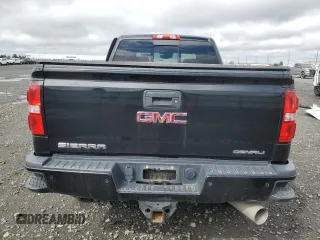 2017 GMC Sierra 2500HD Denali z VIN 1GT12UEY0HF114366, wystawiony jako Copart lot #54540275 z przebiegiem 78 066 mil mil oraz Szkoda całkowita • Salvage title. Historia ofert i sprzedaży dostępna na DreamBid. Obrazek 6.