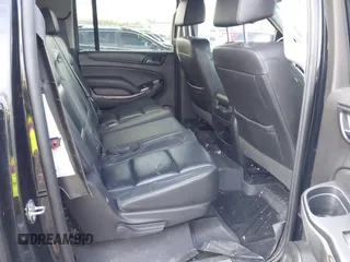 2017 Chevrolet Suburban LT z VIN 1GNSKHKC6HR246168, wystawiony jako IAAI lot #42150327 z przebiegiem Nie podano mil oraz . Historia ofert i sprzedaży dostępna na DreamBid. Obrazek 8.