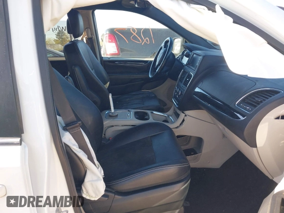 2019 Dodge Grand Caravan SXT with VIN 2C4RDGCG1KR545775, listed as a IAAI auction lot 42061287 with 131,603 mi miles and . Bid and sale history available at DreamBid. Image 5.