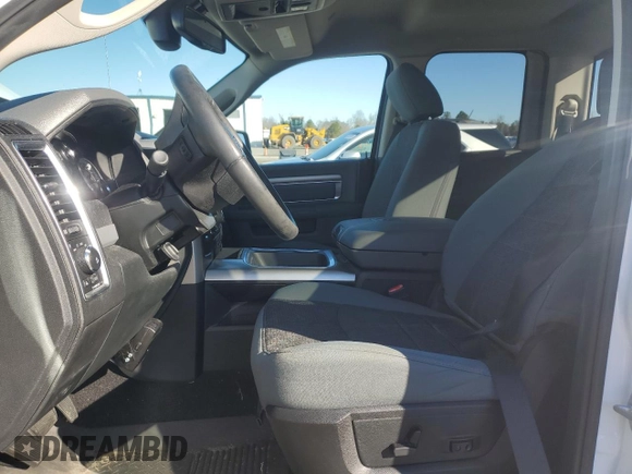 2018 Ram 1500 SLT z VIN 1C6RR6GT0JS239755, wystawiony jako Copart lot #86264494 z przebiegiem 59 692 mil mil oraz Szkody całkowita. Historia ofert i sprzedaży dostępna na DreamBid. Obrazek 7.
