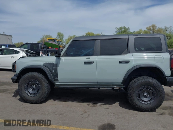 2023 Ford Bronco with VIN 1FMEE5DHXPLB22549, listed as a IAAI auction lot 42136020 with 54,383 mi miles and . Bid and sale history available at DreamBid. Image 14.