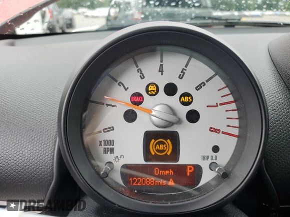 2014 MINI Countryman S with VIN WMWZC3C53EWP25410, listed as a Copart auction lot 62900915 with 122,088 mi miles and Clean title. Bid and sale history available at DreamBid. Image 9.