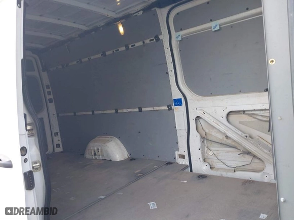 2019 Mercedes-Benz Sprinter Cargo Van with VIN WD4PF1CD5KT014453, listed as a IAAI auction lot 41100495 with 195,185 mi miles. Bid and sale history available at carsss.com. Image 8.