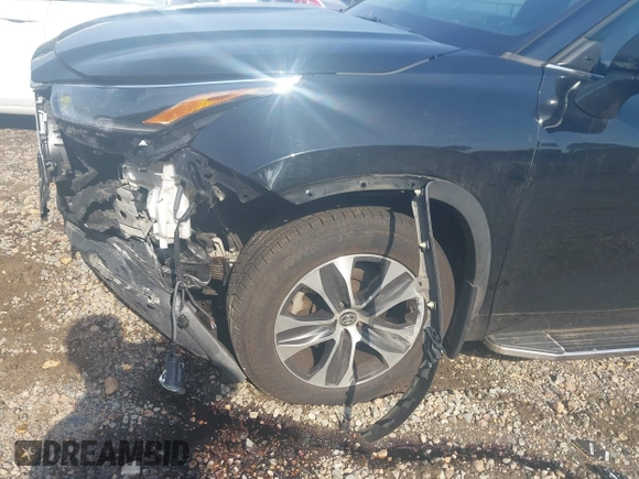 2021 Toyota Highlander XLE with VIN 5TDHZRBH3MS523919, listed as a IAAI auction lot 42264788 with 175,450 mi miles and . Bid and sale history available at DreamBid. Image 6.