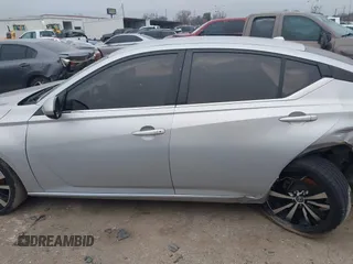 2021 Nissan Altima SR with VIN 1N4BL4CV7MN371959, listed as a IAAI auction lot 41593529 with 71,945 mi miles and . Bid and sale history available at carsss.com. Image 14.