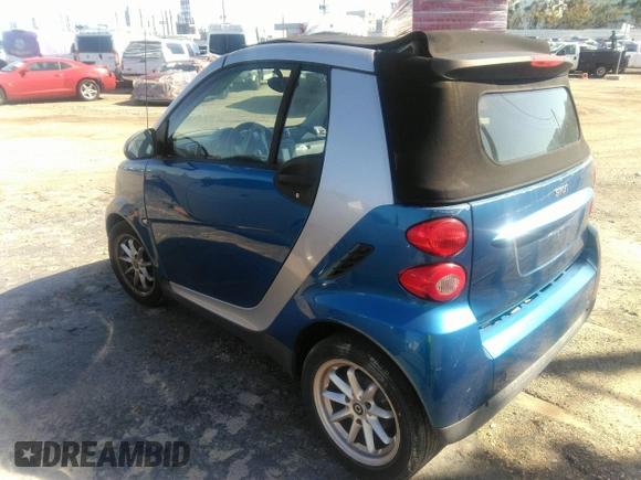 2009 Smart fortwo Passion with VIN WMEEK31XX9K284673, listed as a IAAI auction lot 36217688 with 80,726 mi miles and . Bid and sale history available at DreamBid. Image 3.