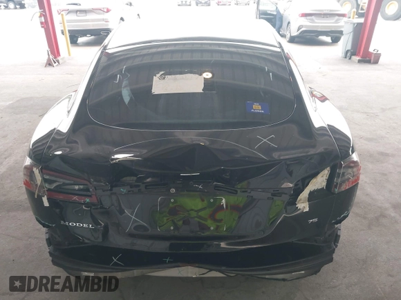 2017 Tesla Model S 60 z VIN 5YJSA1E17HF179051, wystawiony jako IAAI lot #42430013 z przebiegiem 201 174 mil mil oraz . Historia ofert i sprzedaży dostępna na DreamBid. Obrazek 17.