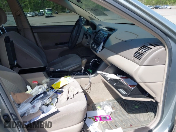 2005 Toyota Camry LE with VIN 4T1BF32KX5U610667, listed as a IAAI auction lot 42132769 with Not Provided miles and . Bid and sale history available at DreamBid. Image 5.