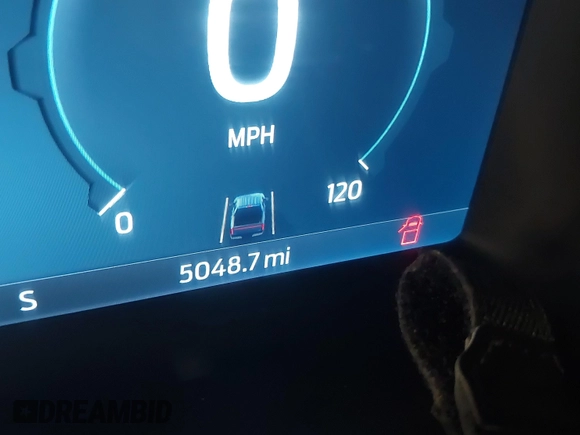 2022 Ford F-150 Lightning Pro with VIN 1FTVW1EL5NWG11725, listed as a IAAI auction lot 42832825 with 5,044 mi miles and . Bid and sale history available at DreamBid. Image 5.